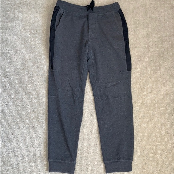 lululemon athletica Other - Men’s jogger pant.